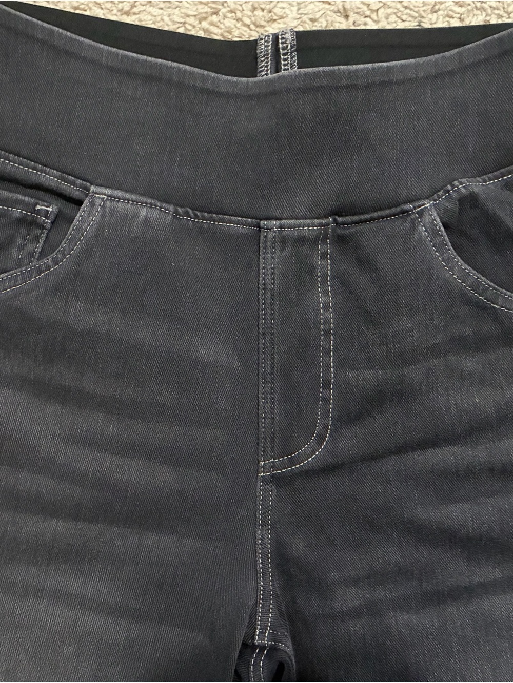 HALARA Black High-Rise Petite Pull-On Jeans - Picture 11 of 12